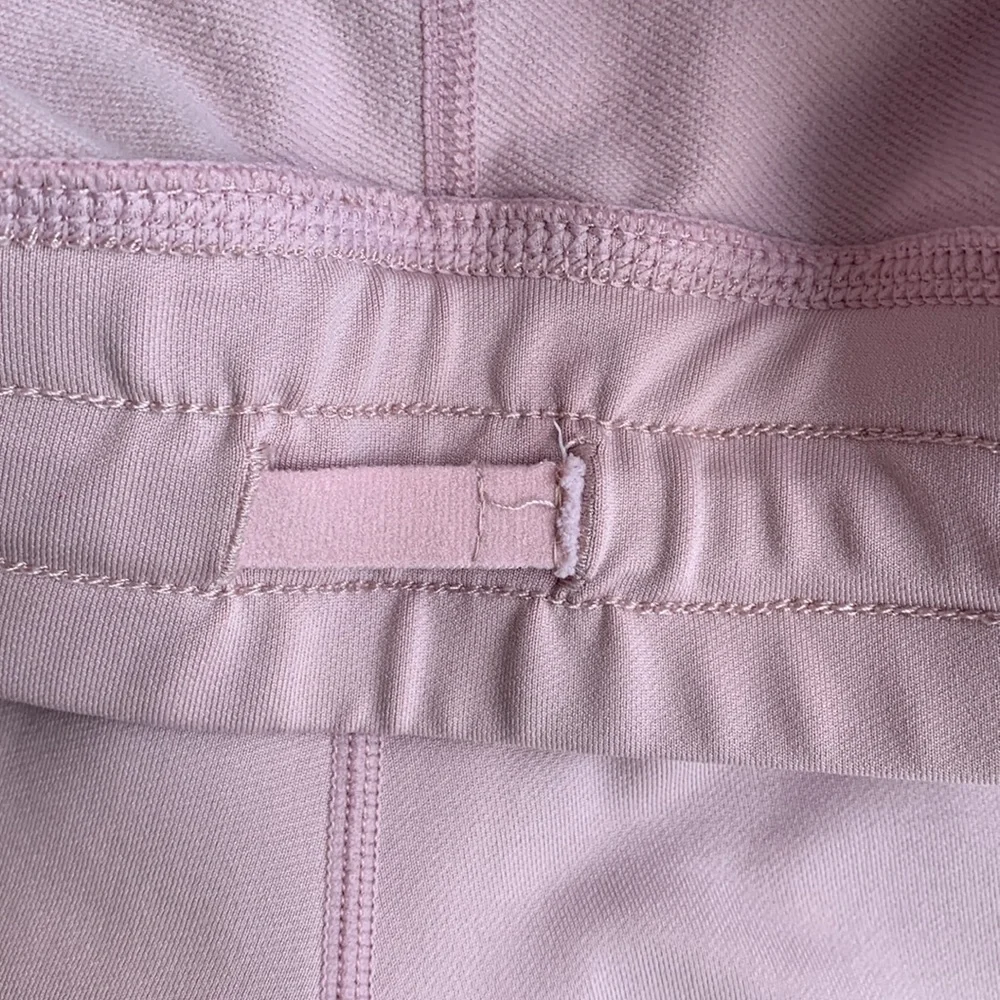 Fabletics joggers with size pockets lilac color size xs